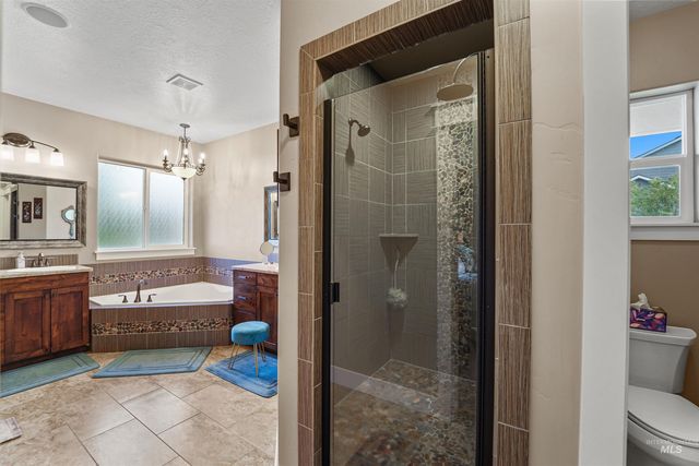 15920 Canyon Wood, Caldwell, ID 83607