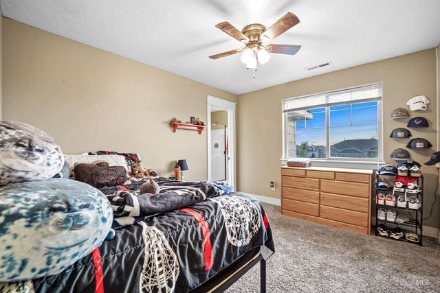 15920 Canyon Wood, Caldwell, ID 83607
