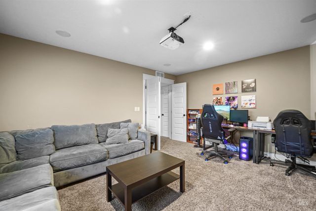 15920 Canyon Wood, Caldwell, ID 83607