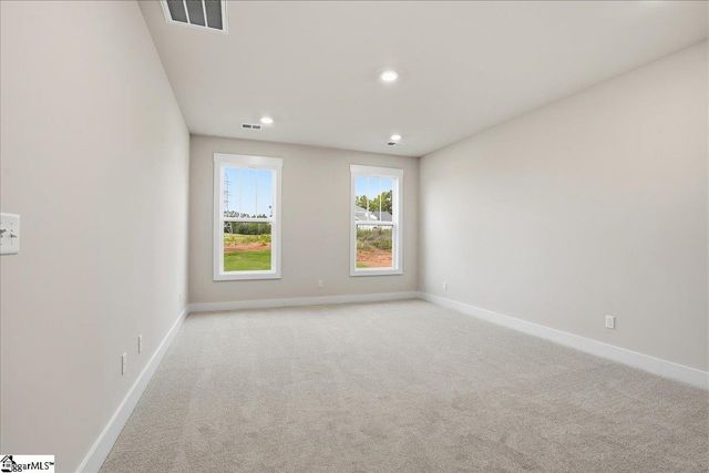 1014 Fox Hollow Street, Spartanburg, SC 29303