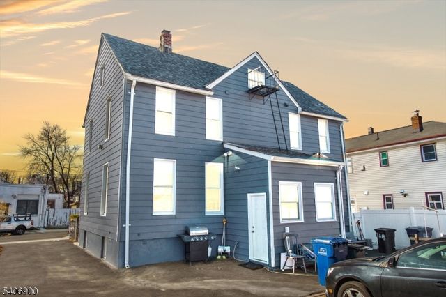 168 Clay St, Hackensack City, NJ 07601