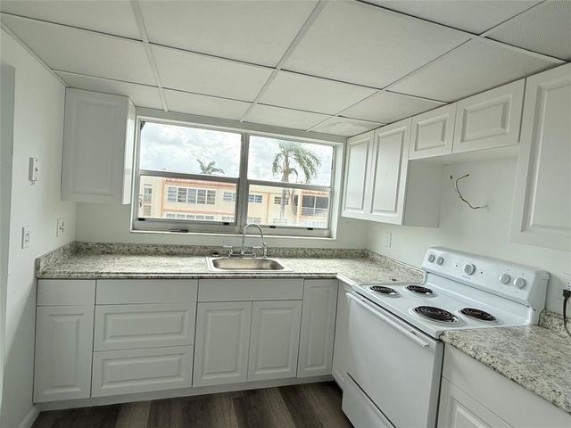 2501 NW 41st Avenue 401, Lauderhill, FL 33313