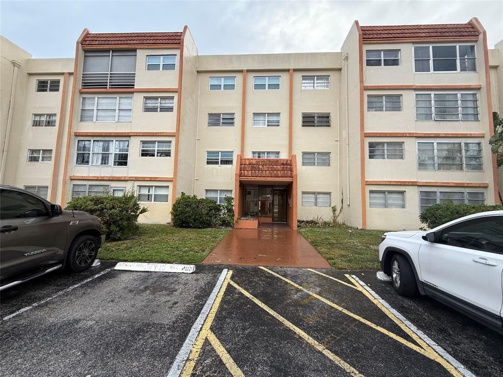 2501 NW 41st Avenue 401, Lauderhill, FL 33313