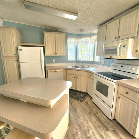 26 Orinco Road, Port St. Lucie, FL 34952