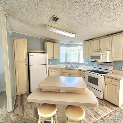 26 Orinco Road, Port St. Lucie, FL 34952