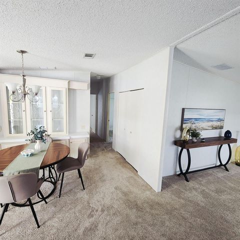 26 Orinco Road, Port St. Lucie, FL 34952