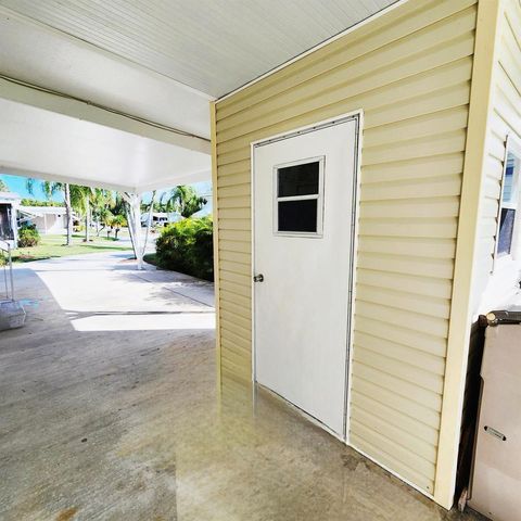 26 Orinco Road, Port St. Lucie, FL 34952