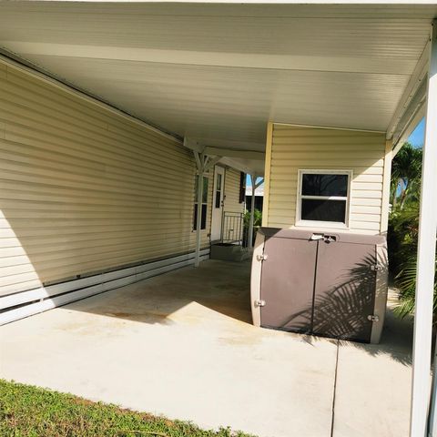 26 Orinco Road, Port St. Lucie, FL 34952