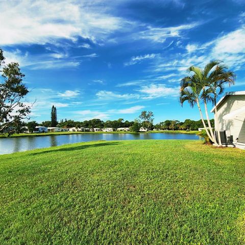 26 Orinco Road, Port St. Lucie, FL 34952