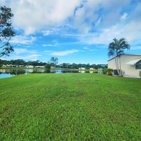 26 Orinco Road, Port St. Lucie, FL 34952