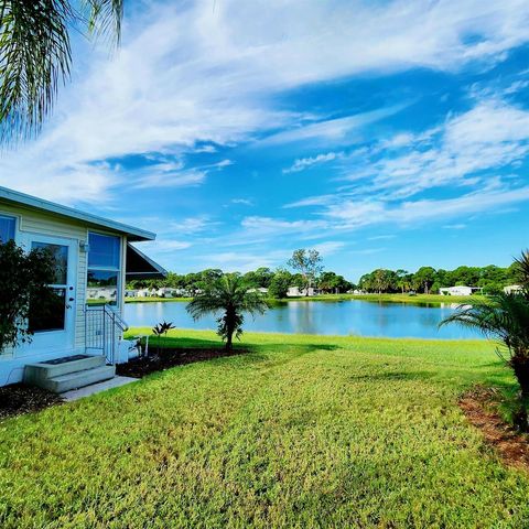 26 Orinco Road, Port St. Lucie, FL 34952