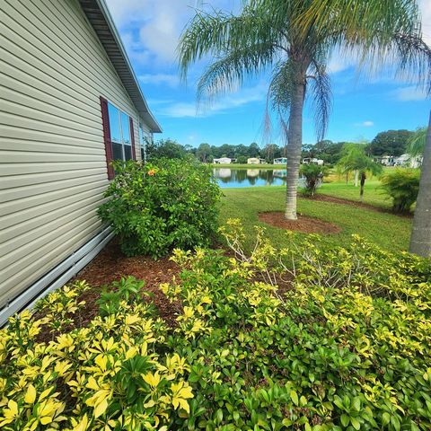 26 Orinco Road, Port St. Lucie, FL 34952