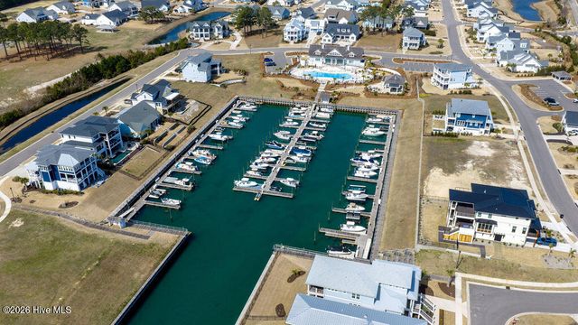 123 Seafaring Lane, Hampstead, NC 28443