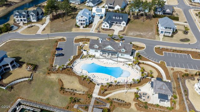 123 Seafaring Lane, Hampstead, NC 28443