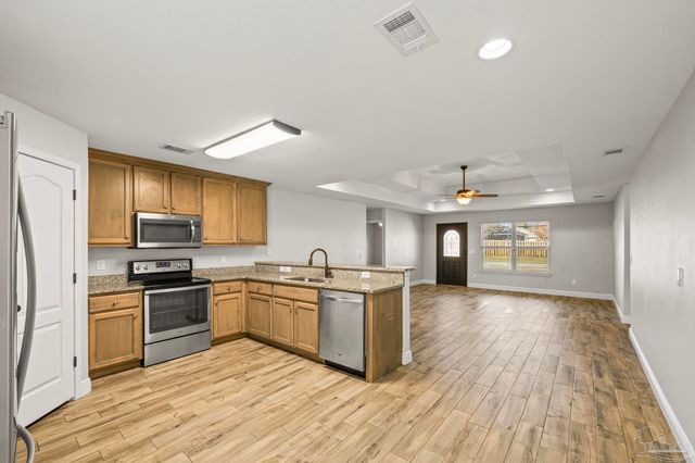 1922 Bright Water Dr, Gulf Breeze, FL 32563