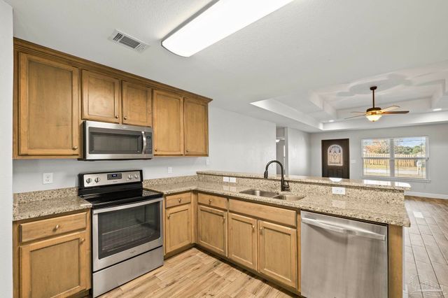 1922 Bright Water Dr, Gulf Breeze, FL 32563