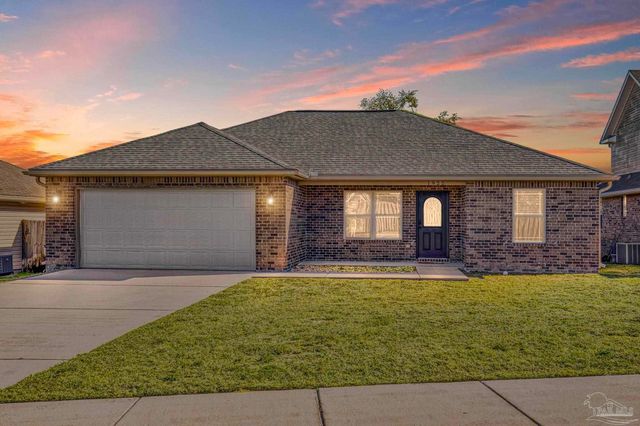 1922 Bright Water Dr, Gulf Breeze, FL 32563