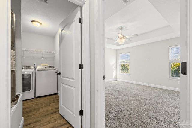 1922 Bright Water Dr, Gulf Breeze, FL 32563