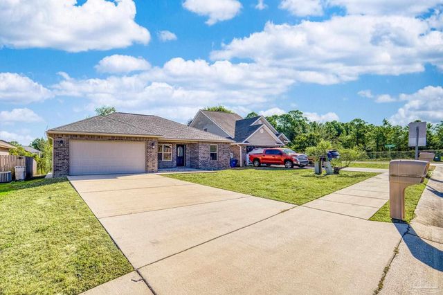 1922 Bright Water Dr, Gulf Breeze, FL 32563