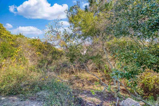 1922 Bright Water Dr, Gulf Breeze, FL 32563