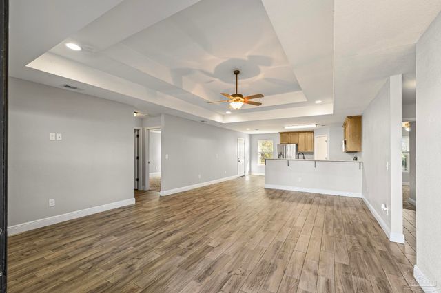 1922 Bright Water Dr, Gulf Breeze, FL 32563