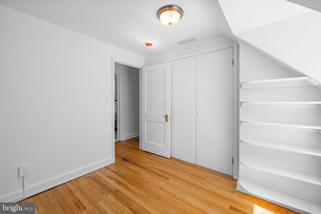 900 ADANA RD, Baltimore, MD 21208