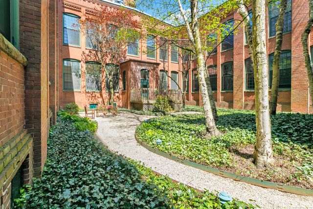 25 Grand Street 105, Norwalk, CT 06851