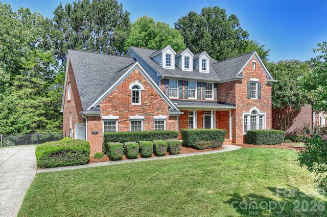 7410 Roseland Avenue, Charlotte, NC 28277