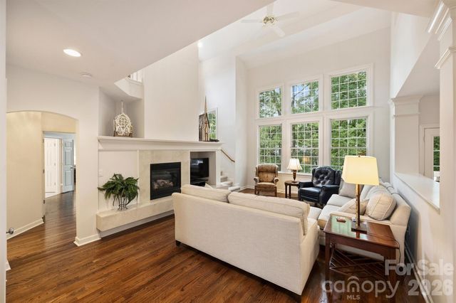 7410 Roseland Avenue, Charlotte, NC 28277