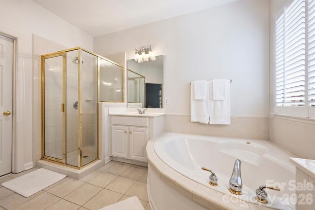 7410 Roseland Avenue, Charlotte, NC 28277