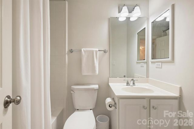 7410 Roseland Avenue, Charlotte, NC 28277