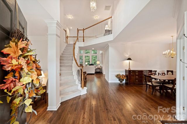 7410 Roseland Avenue, Charlotte, NC 28277