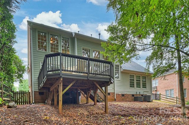 7410 Roseland Avenue, Charlotte, NC 28277