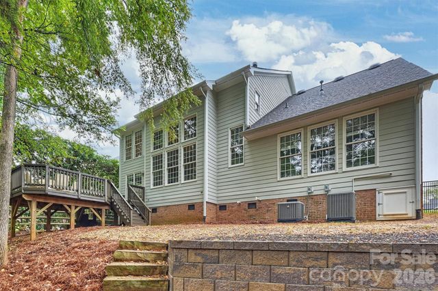 7410 Roseland Avenue, Charlotte, NC 28277