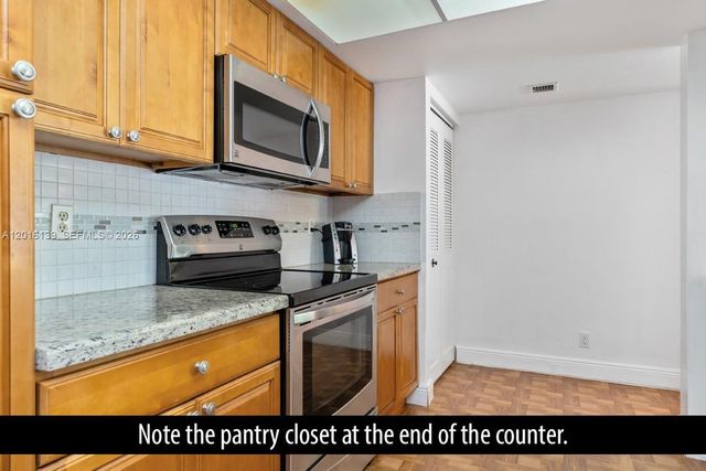 825 Egret Cir 110, Delray Beach, FL 33444