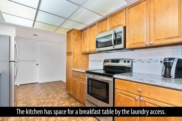 825 Egret Cir 110, Delray Beach, FL 33444