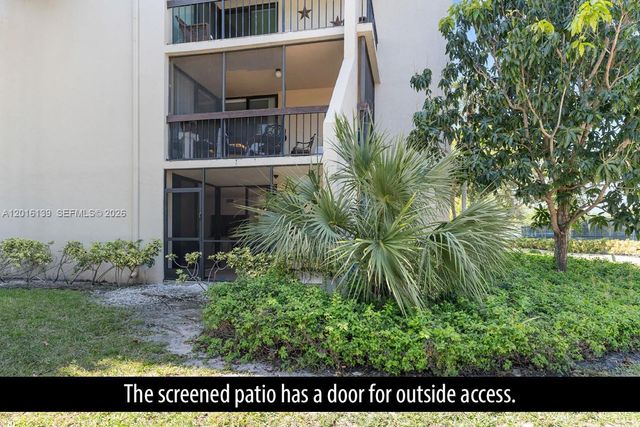 825 Egret Cir 110, Delray Beach, FL 33444