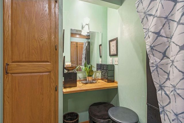 4132 Menomonee River PARKWAY, Wauwatosa, WI 53222