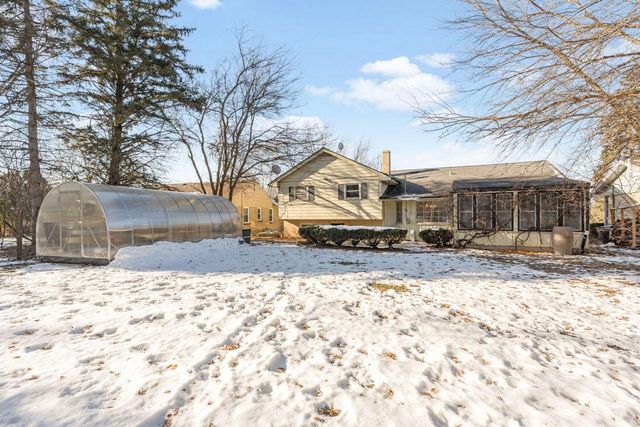 4132 Menomonee River PARKWAY, Wauwatosa, WI 53222