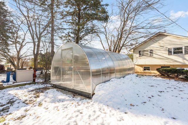 4132 Menomonee River PARKWAY, Wauwatosa, WI 53222