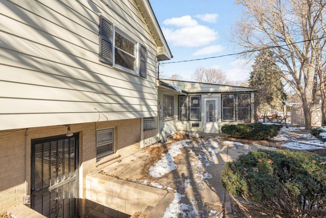 4132 Menomonee River PARKWAY, Wauwatosa, WI 53222