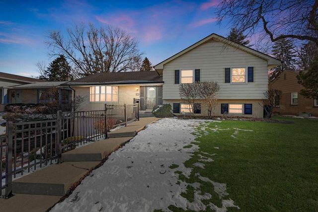 4132 Menomonee River PARKWAY, Wauwatosa, WI 53222
