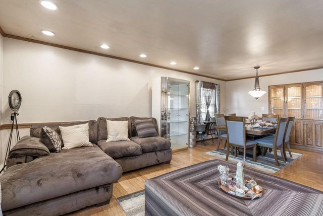 4132 Menomonee River PARKWAY, Wauwatosa, WI 53222