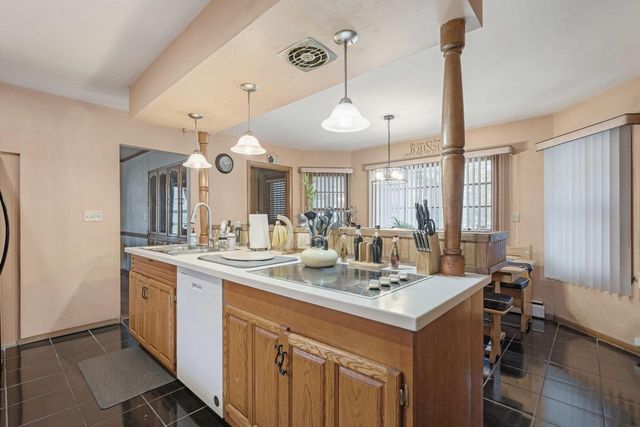 4132 Menomonee River PARKWAY, Wauwatosa, WI 53222