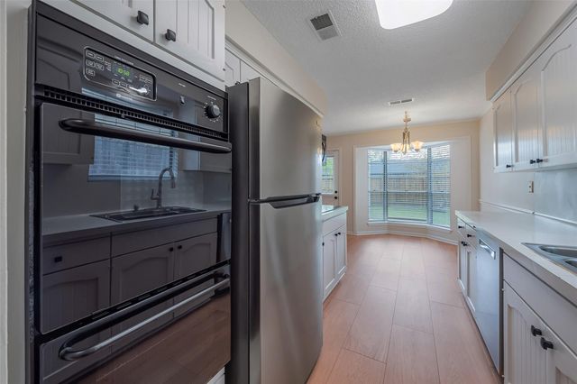 730 Seamaster Drive, Houston, TX 77062