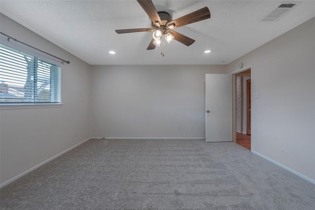 730 Seamaster Drive, Houston, TX 77062