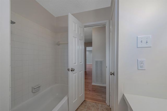 730 Seamaster Drive, Houston, TX 77062