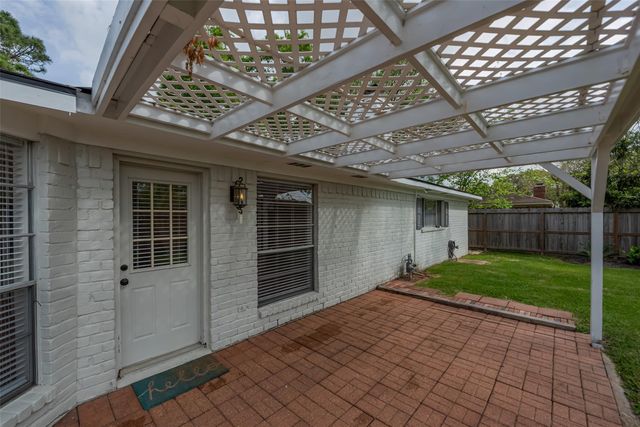 730 Seamaster Drive, Houston, TX 77062