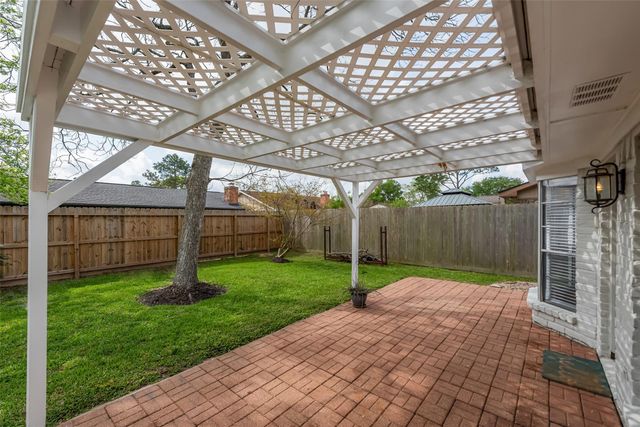 730 Seamaster Drive, Houston, TX 77062