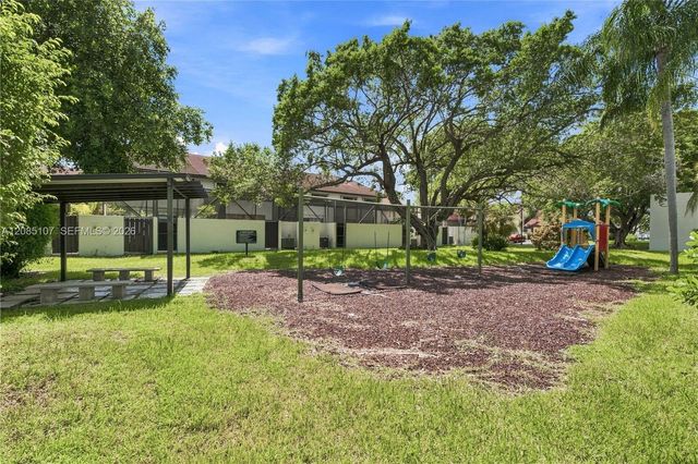 13391 SW 88th Terrace F, Miami, FL 33186